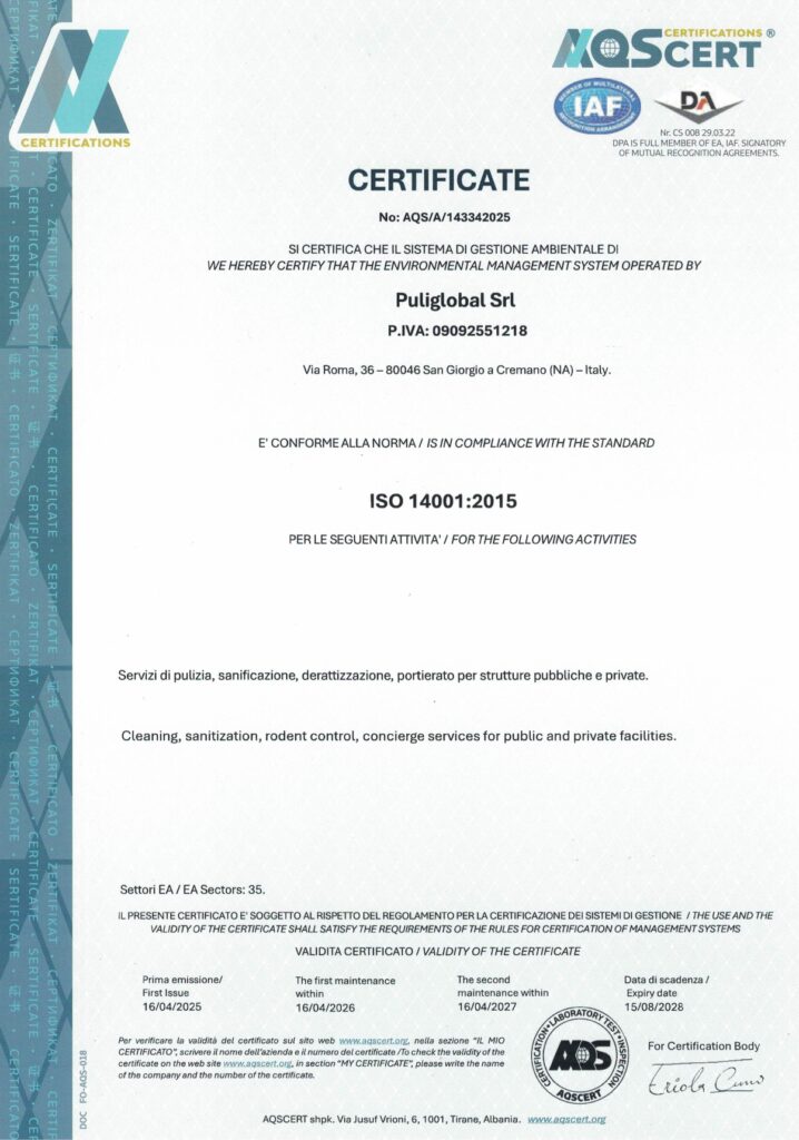 Certificato ISO 14001 di Puliglobal, che dimostra l’impegno per la gestione ambientale nei servizi di pulizia.